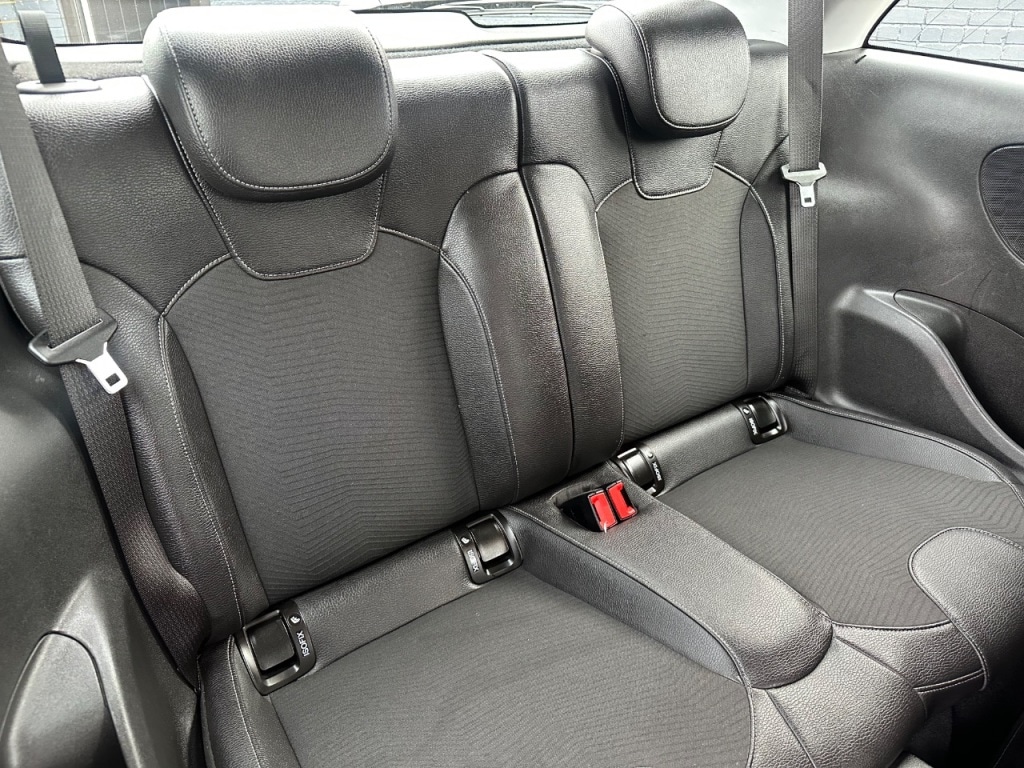 Used Vauxhall ADAM 2017 for sale - 77952180: Photo 10