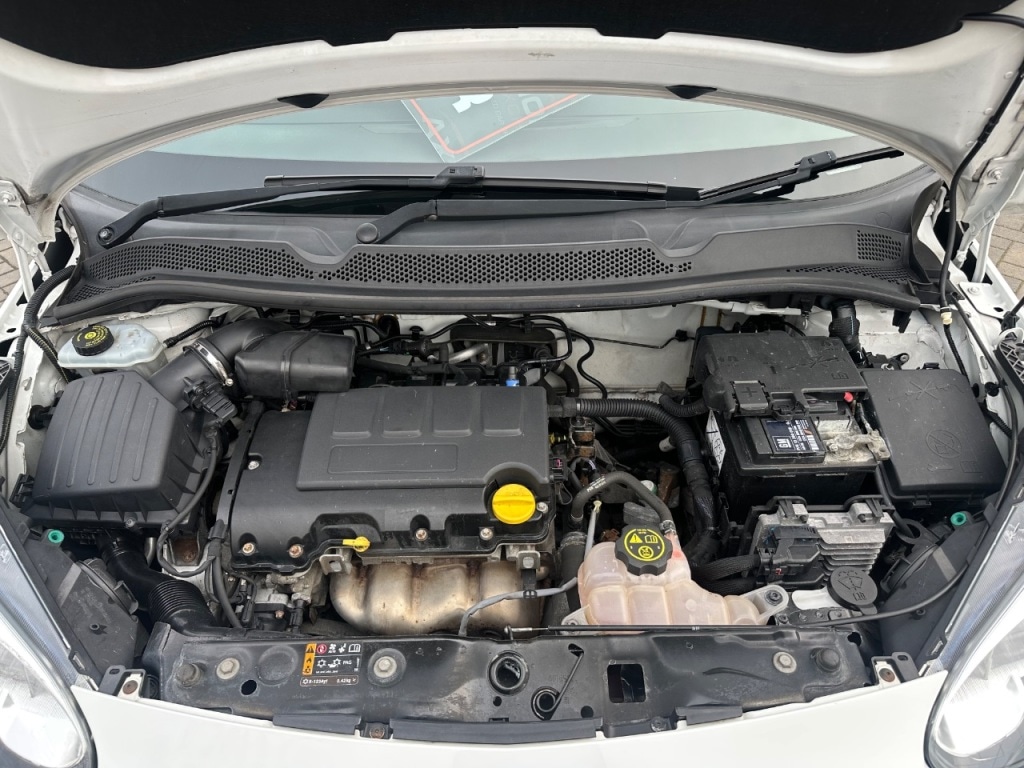 Used Vauxhall ADAM 2017 for sale - 77952180: Photo 12