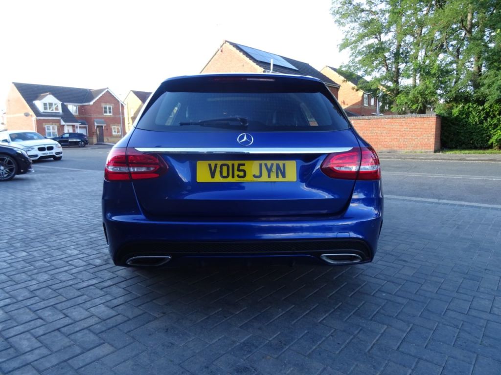 Used Mercedes-Benz C-Class 2015 for sale - 76028843: Photo 4