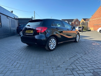 Used Mercedes-Benz A-Class 2014 for sale - 77666131: Photo