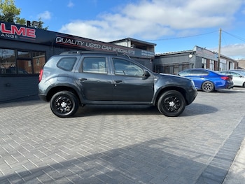 Used Dacia Duster 2015 for sale - 78267052: Photo