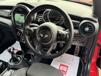 Used MINI Hatch 2018 for sale - 74959516: Photo