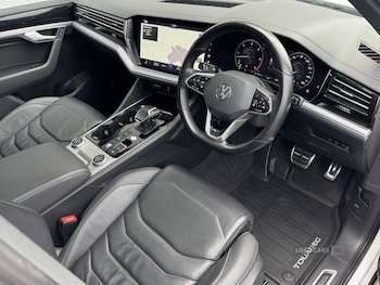 Used Volkswagen Touareg 2021 for sale - 76240728: Photo