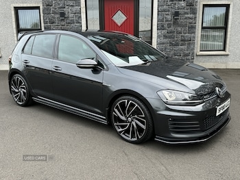 Volkswagen - Golf