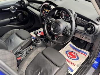 Used MINI Hatch 2019 for sale - 75671248: Photo