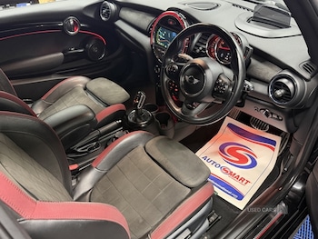 Used MINI Hatch 2018 for sale - 76998769: Photo