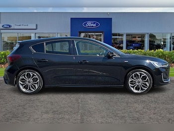 Used Ford Focus 2023 for sale - 78376755: Photo
