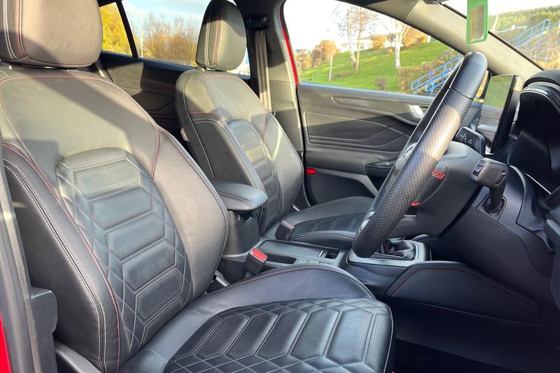 Used Ford Focus 2023 for sale - 77679510: Photo 17