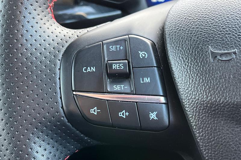 Used Ford Focus 2023 for sale - 77679510: Photo 32