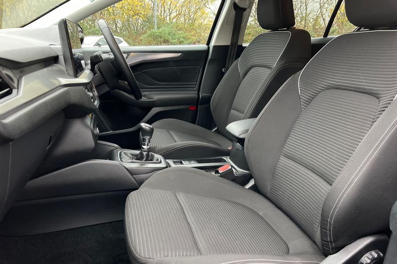 Used Ford Focus 2023 for sale - 76767102: Photo 19