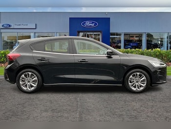 Used Ford Focus 2023 for sale - 76767102: Photo