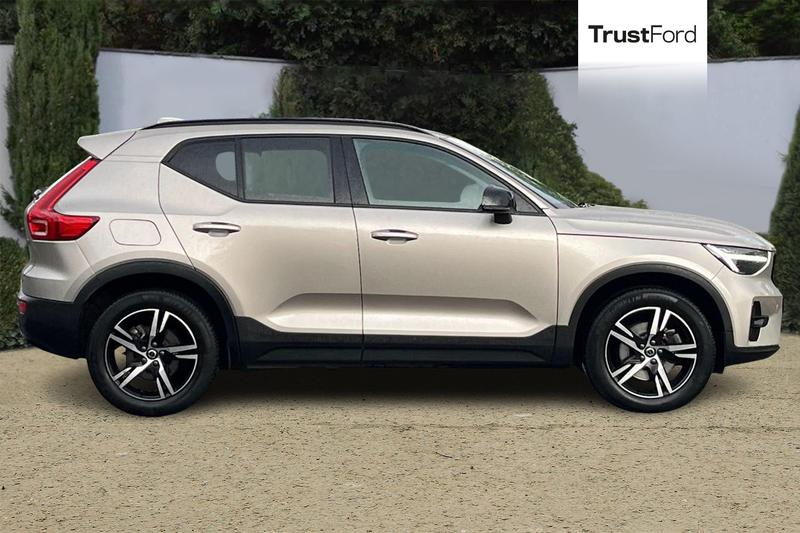 Used Volvo XC40 2022 for sale - 76467701: Photo 3