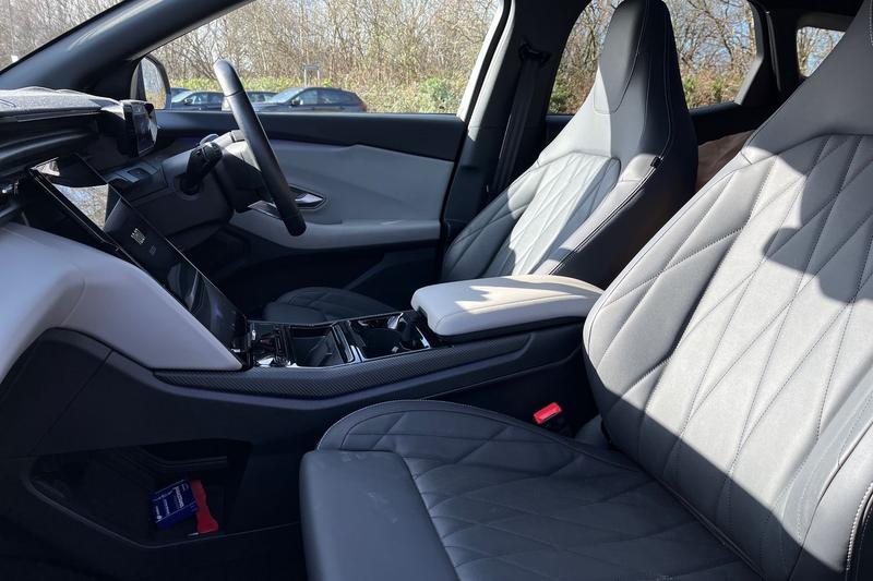 Used Ford Explorer 2025 for sale - 77733314: Photo 19