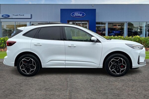 Used Ford Kuga 2024 for sale - 75137648: Photo 3
