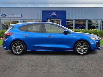Used Ford Focus 2023 for sale - 78817740: Photo