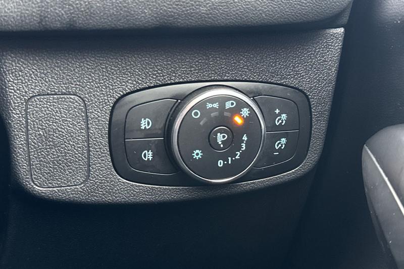 Used Ford Focus 2023 for sale - 76819260: Photo 34