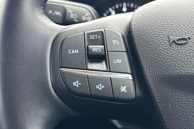 Used Ford Focus 2023 for sale - 76819260: Photo 35