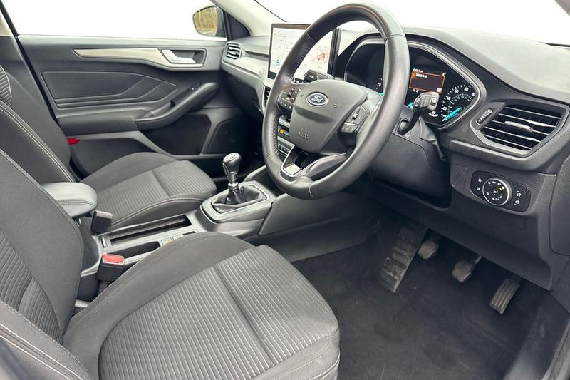 Used Ford Focus 2023 for sale - 76819260: Photo 9