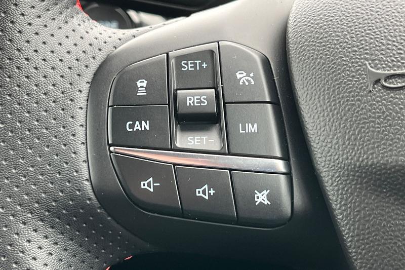 Used Ford Fiesta 2023 for sale - 77965813: Photo 32