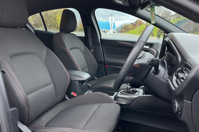 Used Ford Focus 2023 for sale - 76767093: Photo 17