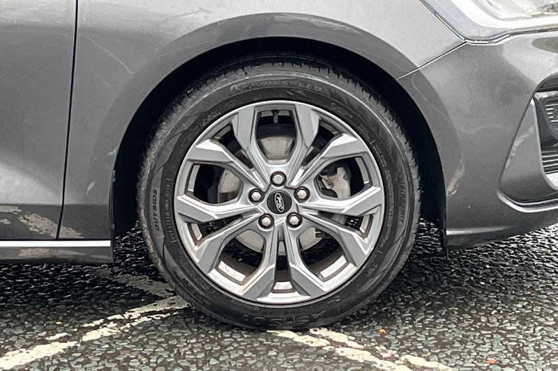 Used Ford Focus 2023 for sale - 76767093: Photo 8