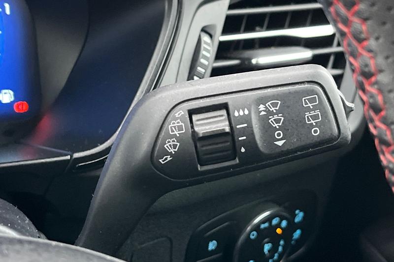 Used Ford Focus 2023 for sale - 77393912: Photo 15