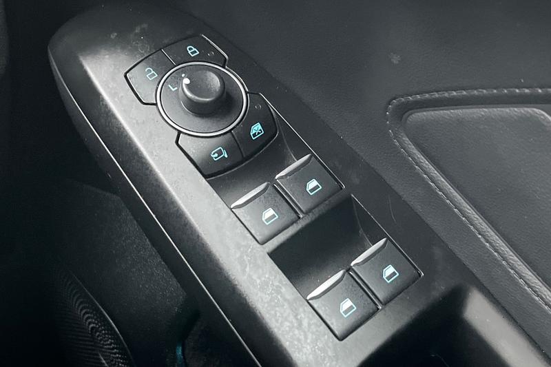 Used Ford Focus 2023 for sale - 77393912: Photo 16