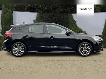 Used Ford Focus 2022 for sale - 76609158: Photo