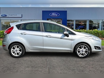 Used Ford Fiesta 2017 for sale - 79042032: Photo