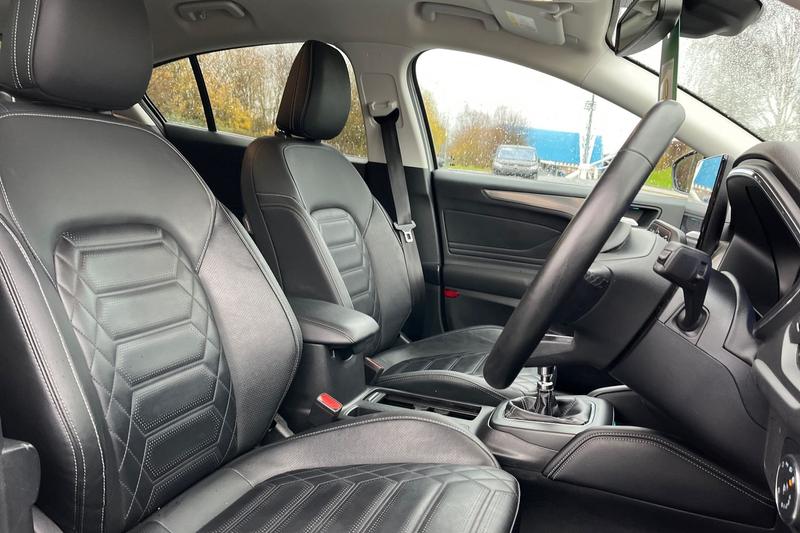 Used Ford Focus 2023 for sale - 76882733: Photo 17