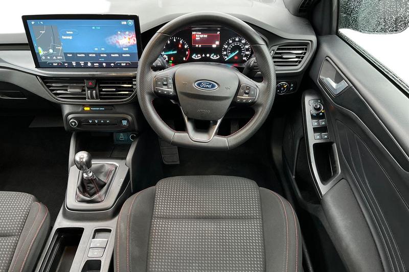 Used Ford Focus 2023 for sale - 76819259: Photo 11