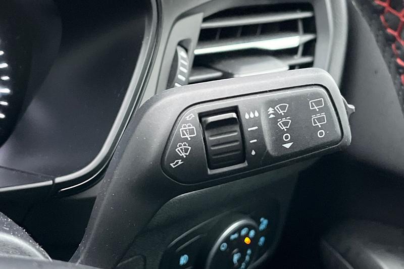 Used Ford Focus 2023 for sale - 76819259: Photo 15