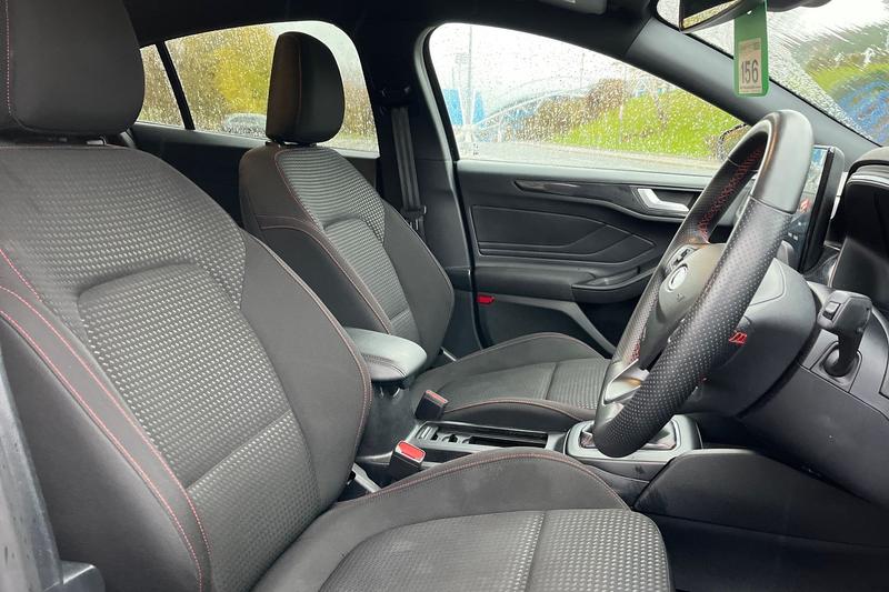 Used Ford Focus 2023 for sale - 76819259: Photo 17