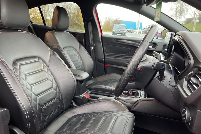 Used Ford Focus 2023 for sale - 76882732: Photo 17