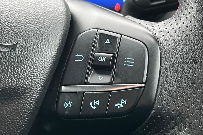 Used Ford Focus 2023 for sale - 76882732: Photo 33