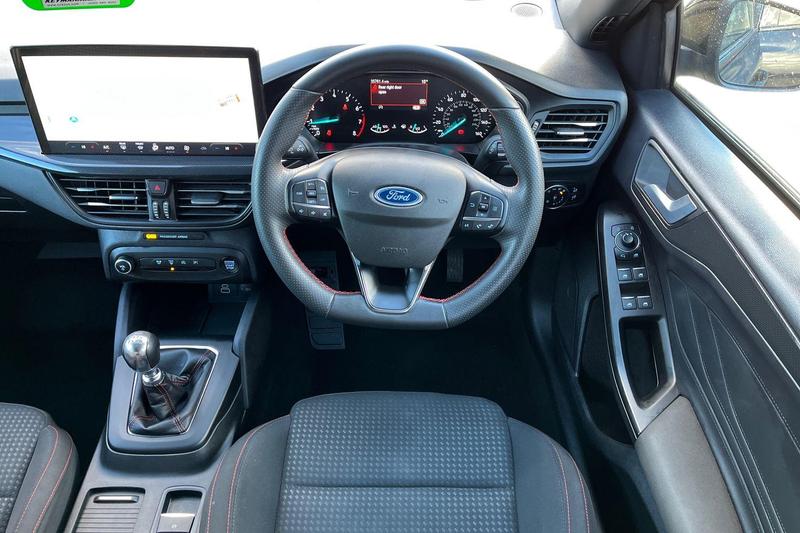 Used Ford Focus 2023 for sale - 76895483: Photo 11