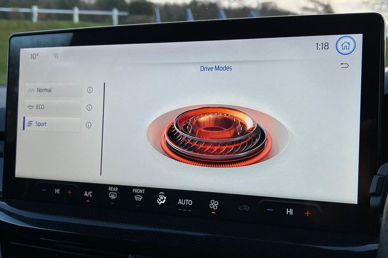 Used Ford Focus 2023 for sale - 76895483: Photo 28