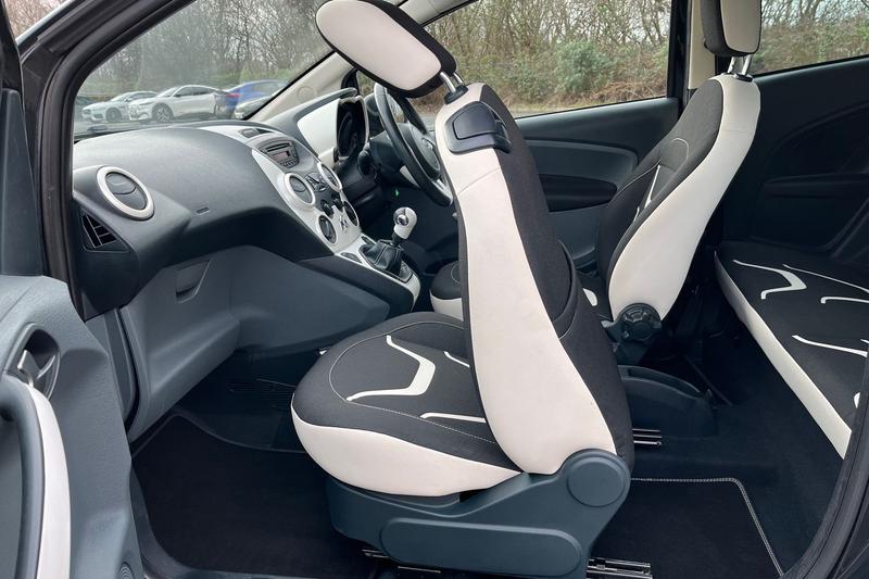 Used Ford Ka 2016 for sale - 77997166: Photo 37