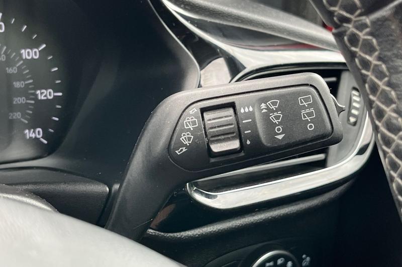 Used Ford Fiesta 2018 for sale - 78038838: Photo 15