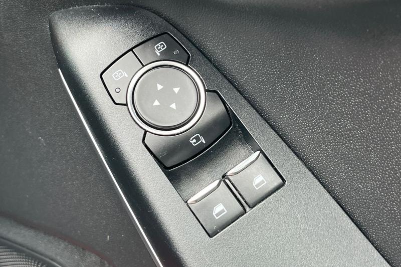 Used Ford Fiesta 2018 for sale - 78038838: Photo 16