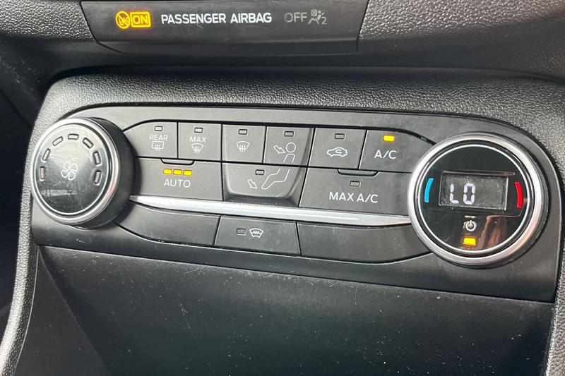 Used Ford Fiesta 2018 for sale - 78038838: Photo 29