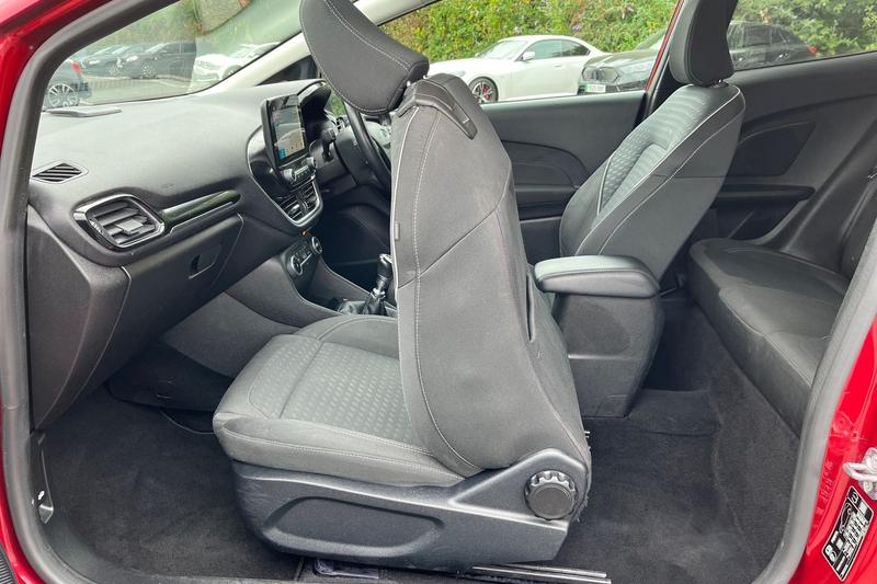 Used Ford Fiesta 2018 for sale - 78038838: Photo 35