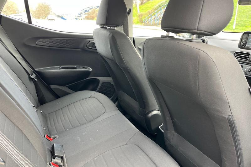 Used Hyundai i10 2020 for sale - 78064090: Photo 36