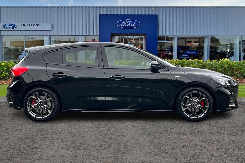 Used Ford Focus 2021 for sale - 76703269: Photo 3