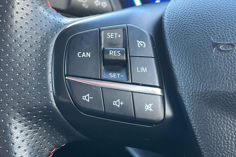 Used Ford Focus 2021 for sale - 76703272: Photo 32