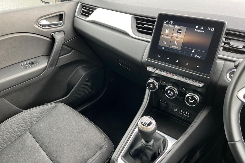 Used Renault Captur 2024 for sale - 76545397: Photo 23