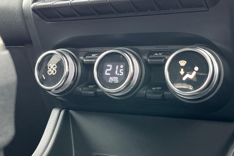 Used Renault Captur 2024 for sale - 76545397: Photo 26