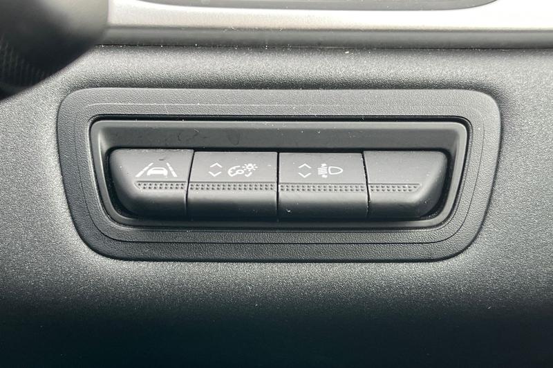 Used Renault Captur 2024 for sale - 76545397: Photo 34