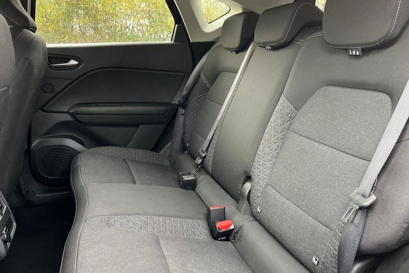 Used Renault Captur 2024 for sale - 76545397: Photo 35