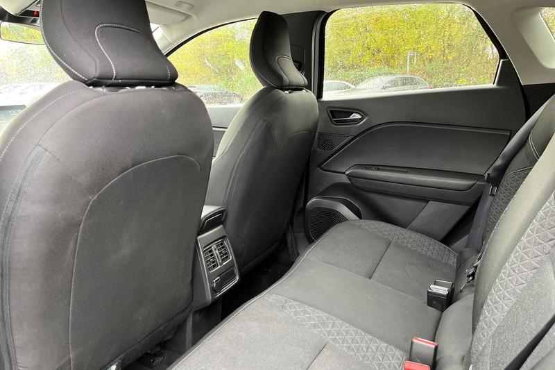 Used Renault Captur 2024 for sale - 76545397: Photo 36